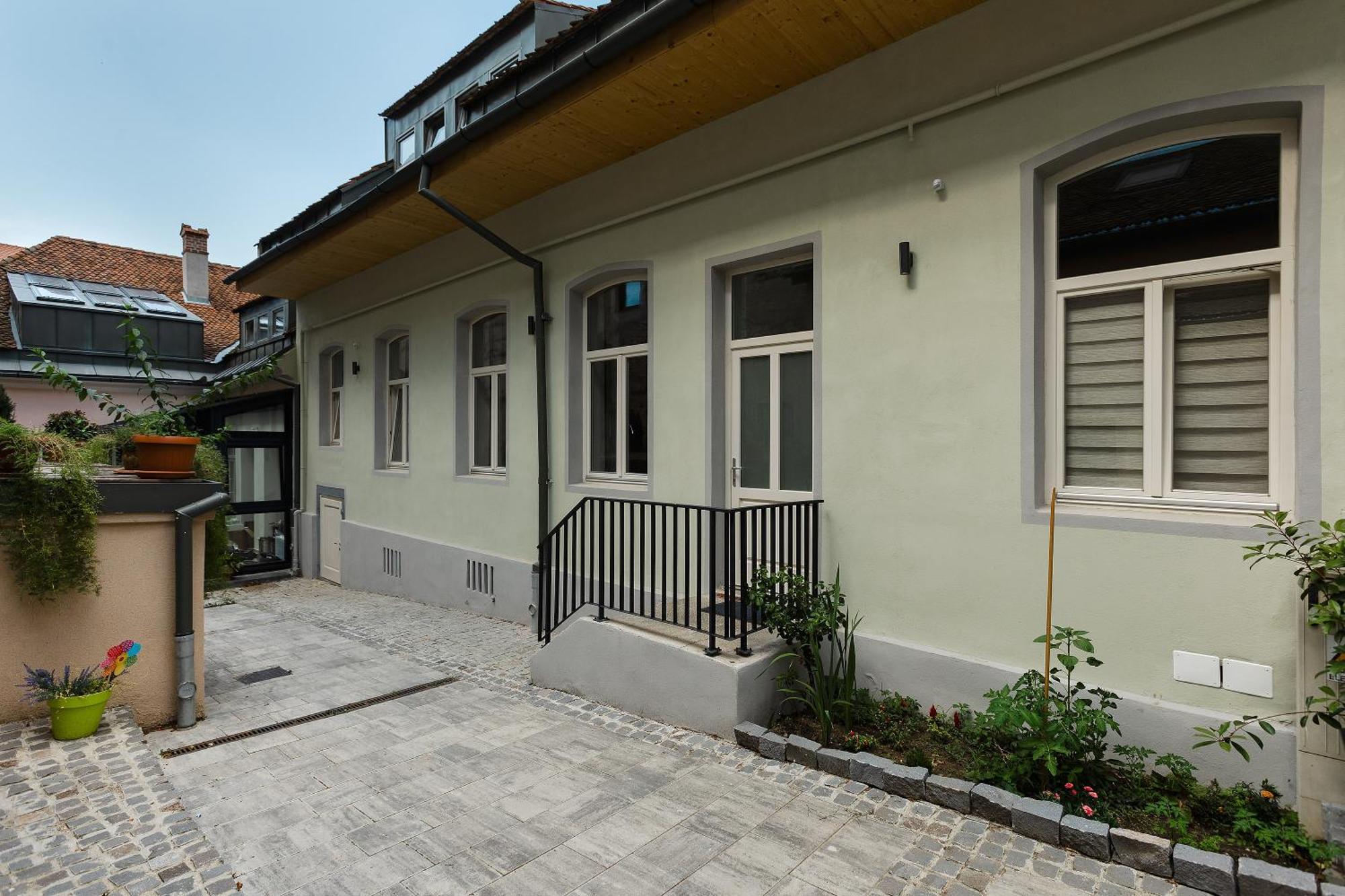 Aparthotel House 66 Brašov Exteriér fotografie